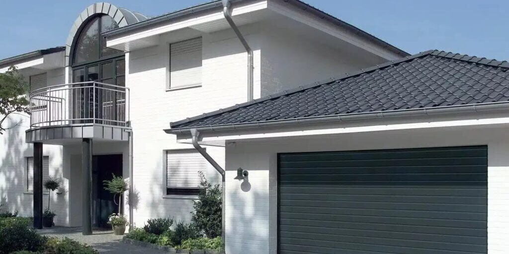 garage doors swindon roller doors